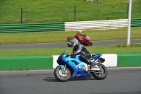 Mallory-park-Leicestershire;Mallory-park-photographs;Motorcycle-action-photographs;classic-bikes;event-digital-images;eventdigitalimages;mallory-park;no-limits-trackday;peter-wileman-photography;vintage-bikes;vintage-motorcycles;vmcc-festival-1000-bikes