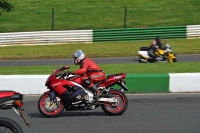Mallory-park-Leicestershire;Mallory-park-photographs;Motorcycle-action-photographs;classic-bikes;event-digital-images;eventdigitalimages;mallory-park;no-limits-trackday;peter-wileman-photography;vintage-bikes;vintage-motorcycles;vmcc-festival-1000-bikes