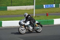 Mallory-park-Leicestershire;Mallory-park-photographs;Motorcycle-action-photographs;classic-bikes;event-digital-images;eventdigitalimages;mallory-park;no-limits-trackday;peter-wileman-photography;vintage-bikes;vintage-motorcycles;vmcc-festival-1000-bikes