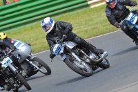 Mallory-park-Leicestershire;Mallory-park-photographs;Motorcycle-action-photographs;classic-bikes;event-digital-images;eventdigitalimages;mallory-park;no-limits-trackday;peter-wileman-photography;vintage-bikes;vintage-motorcycles;vmcc-festival-1000-bikes