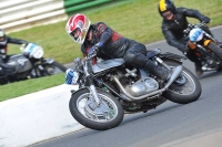 Mallory-park-Leicestershire;Mallory-park-photographs;Motorcycle-action-photographs;classic-bikes;event-digital-images;eventdigitalimages;mallory-park;no-limits-trackday;peter-wileman-photography;vintage-bikes;vintage-motorcycles;vmcc-festival-1000-bikes