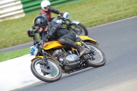 Mallory-park-Leicestershire;Mallory-park-photographs;Motorcycle-action-photographs;classic-bikes;event-digital-images;eventdigitalimages;mallory-park;no-limits-trackday;peter-wileman-photography;vintage-bikes;vintage-motorcycles;vmcc-festival-1000-bikes