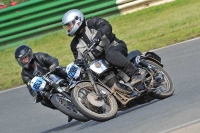 Mallory-park-Leicestershire;Mallory-park-photographs;Motorcycle-action-photographs;classic-bikes;event-digital-images;eventdigitalimages;mallory-park;no-limits-trackday;peter-wileman-photography;vintage-bikes;vintage-motorcycles;vmcc-festival-1000-bikes