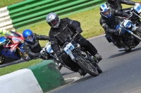 Mallory-park-Leicestershire;Mallory-park-photographs;Motorcycle-action-photographs;classic-bikes;event-digital-images;eventdigitalimages;mallory-park;no-limits-trackday;peter-wileman-photography;vintage-bikes;vintage-motorcycles;vmcc-festival-1000-bikes