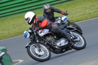 Mallory-park-Leicestershire;Mallory-park-photographs;Motorcycle-action-photographs;classic-bikes;event-digital-images;eventdigitalimages;mallory-park;no-limits-trackday;peter-wileman-photography;vintage-bikes;vintage-motorcycles;vmcc-festival-1000-bikes