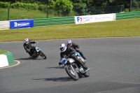 Mallory-park-Leicestershire;Mallory-park-photographs;Motorcycle-action-photographs;classic-bikes;event-digital-images;eventdigitalimages;mallory-park;no-limits-trackday;peter-wileman-photography;vintage-bikes;vintage-motorcycles;vmcc-festival-1000-bikes
