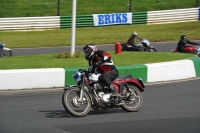 Mallory-park-Leicestershire;Mallory-park-photographs;Motorcycle-action-photographs;classic-bikes;event-digital-images;eventdigitalimages;mallory-park;no-limits-trackday;peter-wileman-photography;vintage-bikes;vintage-motorcycles;vmcc-festival-1000-bikes
