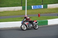 Mallory-park-Leicestershire;Mallory-park-photographs;Motorcycle-action-photographs;classic-bikes;event-digital-images;eventdigitalimages;mallory-park;no-limits-trackday;peter-wileman-photography;vintage-bikes;vintage-motorcycles;vmcc-festival-1000-bikes