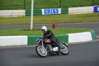 Mallory-park-Leicestershire;Mallory-park-photographs;Motorcycle-action-photographs;classic-bikes;event-digital-images;eventdigitalimages;mallory-park;no-limits-trackday;peter-wileman-photography;vintage-bikes;vintage-motorcycles;vmcc-festival-1000-bikes