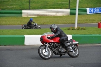 Mallory-park-Leicestershire;Mallory-park-photographs;Motorcycle-action-photographs;classic-bikes;event-digital-images;eventdigitalimages;mallory-park;no-limits-trackday;peter-wileman-photography;vintage-bikes;vintage-motorcycles;vmcc-festival-1000-bikes