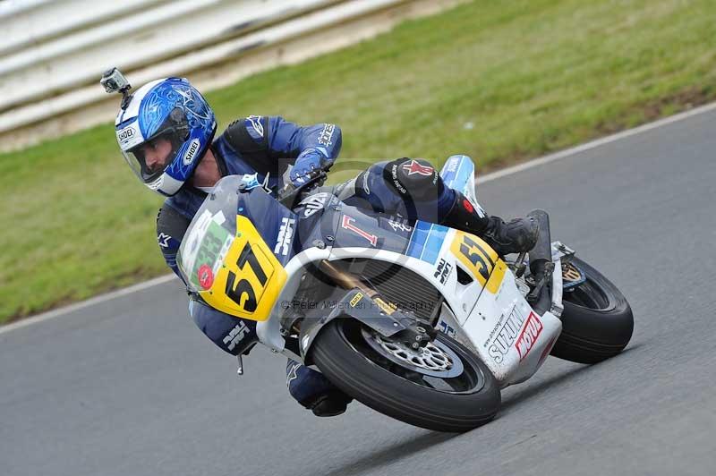 Mallory park Leicestershire;Mallory park photographs;Motorcycle action photographs;classic bikes;event digital images;eventdigitalimages;mallory park;no limits trackday;peter wileman photography;vintage bikes;vintage motorcycles;vmcc festival 1000 bikes