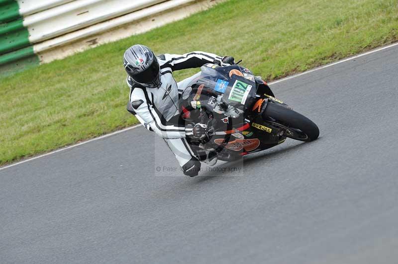 Mallory park Leicestershire;Mallory park photographs;Motorcycle action photographs;classic bikes;event digital images;eventdigitalimages;mallory park;no limits trackday;peter wileman photography;vintage bikes;vintage motorcycles;vmcc festival 1000 bikes