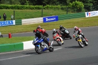 Mallory-park-Leicestershire;Mallory-park-photographs;Motorcycle-action-photographs;classic-bikes;event-digital-images;eventdigitalimages;mallory-park;no-limits-trackday;peter-wileman-photography;vintage-bikes;vintage-motorcycles;vmcc-festival-1000-bikes