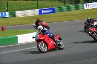 Mallory-park-Leicestershire;Mallory-park-photographs;Motorcycle-action-photographs;classic-bikes;event-digital-images;eventdigitalimages;mallory-park;no-limits-trackday;peter-wileman-photography;vintage-bikes;vintage-motorcycles;vmcc-festival-1000-bikes