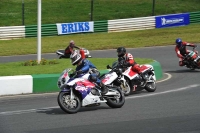 Mallory-park-Leicestershire;Mallory-park-photographs;Motorcycle-action-photographs;classic-bikes;event-digital-images;eventdigitalimages;mallory-park;no-limits-trackday;peter-wileman-photography;vintage-bikes;vintage-motorcycles;vmcc-festival-1000-bikes