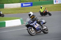 Mallory-park-Leicestershire;Mallory-park-photographs;Motorcycle-action-photographs;classic-bikes;event-digital-images;eventdigitalimages;mallory-park;no-limits-trackday;peter-wileman-photography;vintage-bikes;vintage-motorcycles;vmcc-festival-1000-bikes