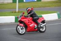 Mallory-park-Leicestershire;Mallory-park-photographs;Motorcycle-action-photographs;classic-bikes;event-digital-images;eventdigitalimages;mallory-park;no-limits-trackday;peter-wileman-photography;vintage-bikes;vintage-motorcycles;vmcc-festival-1000-bikes