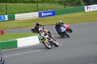 Mallory-park-Leicestershire;Mallory-park-photographs;Motorcycle-action-photographs;classic-bikes;event-digital-images;eventdigitalimages;mallory-park;no-limits-trackday;peter-wileman-photography;vintage-bikes;vintage-motorcycles;vmcc-festival-1000-bikes