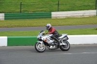 Mallory-park-Leicestershire;Mallory-park-photographs;Motorcycle-action-photographs;classic-bikes;event-digital-images;eventdigitalimages;mallory-park;no-limits-trackday;peter-wileman-photography;vintage-bikes;vintage-motorcycles;vmcc-festival-1000-bikes