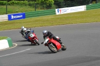 Mallory-park-Leicestershire;Mallory-park-photographs;Motorcycle-action-photographs;classic-bikes;event-digital-images;eventdigitalimages;mallory-park;no-limits-trackday;peter-wileman-photography;vintage-bikes;vintage-motorcycles;vmcc-festival-1000-bikes