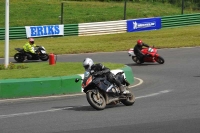 Mallory-park-Leicestershire;Mallory-park-photographs;Motorcycle-action-photographs;classic-bikes;event-digital-images;eventdigitalimages;mallory-park;no-limits-trackday;peter-wileman-photography;vintage-bikes;vintage-motorcycles;vmcc-festival-1000-bikes