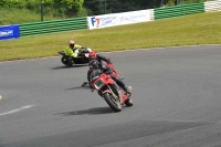 Mallory-park-Leicestershire;Mallory-park-photographs;Motorcycle-action-photographs;classic-bikes;event-digital-images;eventdigitalimages;mallory-park;no-limits-trackday;peter-wileman-photography;vintage-bikes;vintage-motorcycles;vmcc-festival-1000-bikes