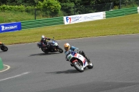 Mallory-park-Leicestershire;Mallory-park-photographs;Motorcycle-action-photographs;classic-bikes;event-digital-images;eventdigitalimages;mallory-park;no-limits-trackday;peter-wileman-photography;vintage-bikes;vintage-motorcycles;vmcc-festival-1000-bikes