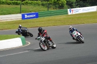 Mallory-park-Leicestershire;Mallory-park-photographs;Motorcycle-action-photographs;classic-bikes;event-digital-images;eventdigitalimages;mallory-park;no-limits-trackday;peter-wileman-photography;vintage-bikes;vintage-motorcycles;vmcc-festival-1000-bikes