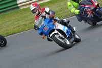 Mallory-park-Leicestershire;Mallory-park-photographs;Motorcycle-action-photographs;classic-bikes;event-digital-images;eventdigitalimages;mallory-park;no-limits-trackday;peter-wileman-photography;vintage-bikes;vintage-motorcycles;vmcc-festival-1000-bikes