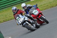 Mallory-park-Leicestershire;Mallory-park-photographs;Motorcycle-action-photographs;classic-bikes;event-digital-images;eventdigitalimages;mallory-park;no-limits-trackday;peter-wileman-photography;vintage-bikes;vintage-motorcycles;vmcc-festival-1000-bikes