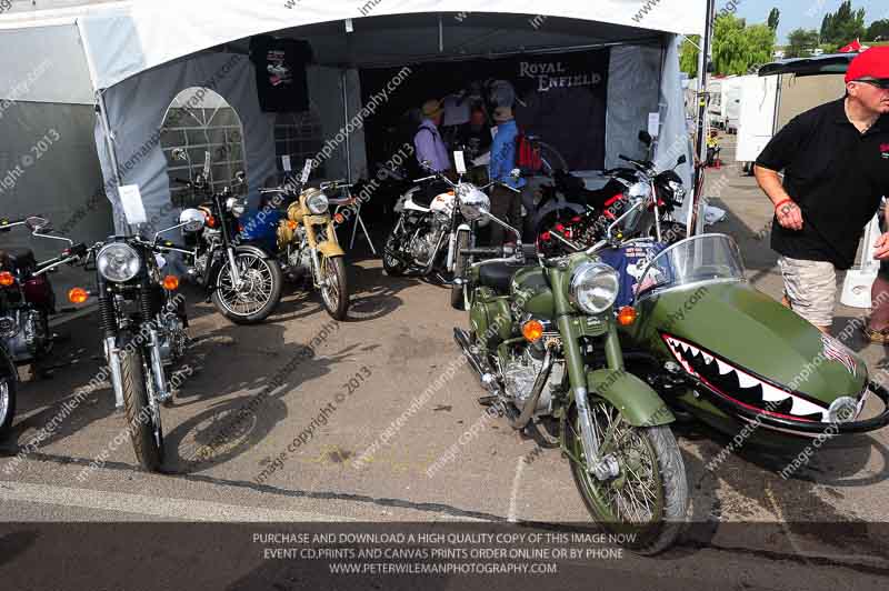 Vintage motorcycle club;eventdigitalimages;mallory park;mallory park trackday photographs;no limits trackdays;peter wileman photography;trackday digital images;trackday photos;vmcc festival 1000 bikes photographs