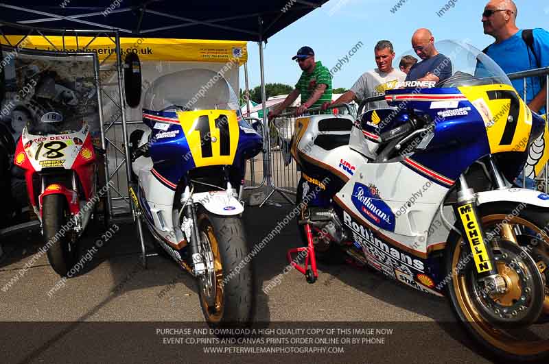 Vintage motorcycle club;eventdigitalimages;mallory park;mallory park trackday photographs;no limits trackdays;peter wileman photography;trackday digital images;trackday photos;vmcc festival 1000 bikes photographs