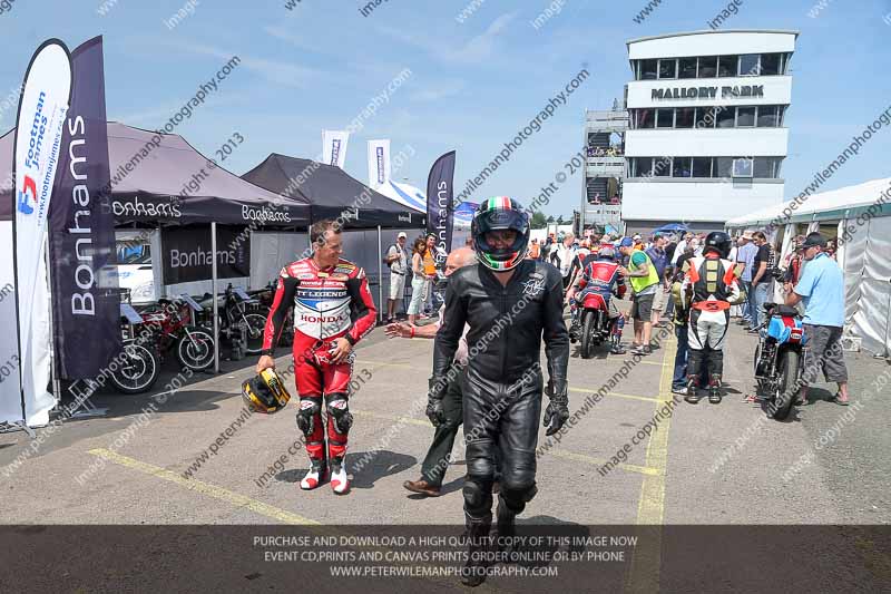 Vintage motorcycle club;eventdigitalimages;mallory park;mallory park trackday photographs;no limits trackdays;peter wileman photography;trackday digital images;trackday photos;vmcc festival 1000 bikes photographs