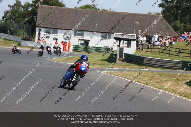 Vintage motorcycle club;eventdigitalimages;mallory park;mallory park trackday photographs;no limits trackdays;peter wileman photography;trackday digital images;trackday photos;vmcc festival 1000 bikes photographs