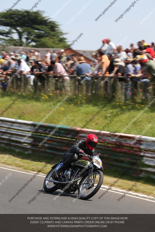 Vintage motorcycle club;eventdigitalimages;mallory park;mallory park trackday photographs;no limits trackdays;peter wileman photography;trackday digital images;trackday photos;vmcc festival 1000 bikes photographs