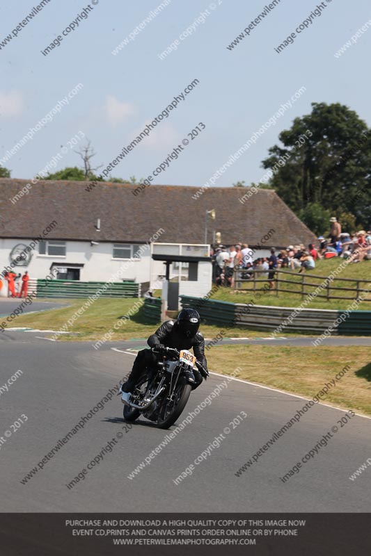 Vintage motorcycle club;eventdigitalimages;mallory park;mallory park trackday photographs;no limits trackdays;peter wileman photography;trackday digital images;trackday photos;vmcc festival 1000 bikes photographs