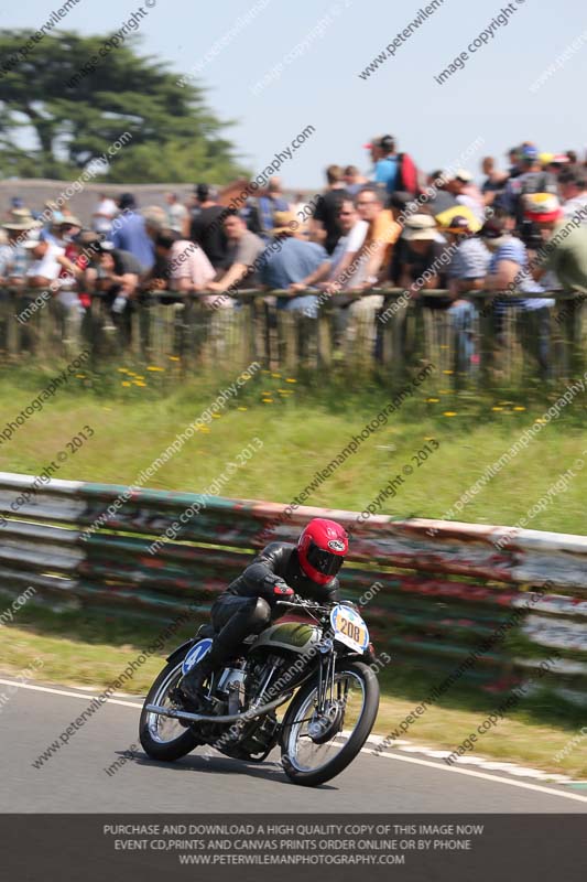 Vintage motorcycle club;eventdigitalimages;mallory park;mallory park trackday photographs;no limits trackdays;peter wileman photography;trackday digital images;trackday photos;vmcc festival 1000 bikes photographs