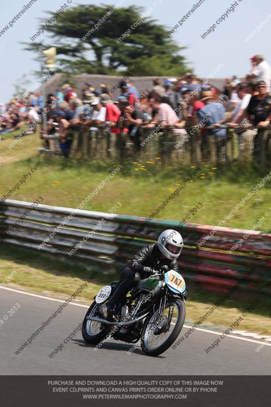 Vintage motorcycle club;eventdigitalimages;mallory park;mallory park trackday photographs;no limits trackdays;peter wileman photography;trackday digital images;trackday photos;vmcc festival 1000 bikes photographs