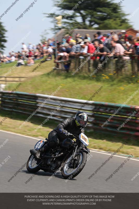 Vintage motorcycle club;eventdigitalimages;mallory park;mallory park trackday photographs;no limits trackdays;peter wileman photography;trackday digital images;trackday photos;vmcc festival 1000 bikes photographs
