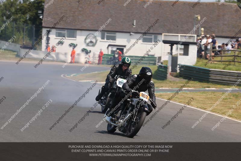 Vintage motorcycle club;eventdigitalimages;mallory park;mallory park trackday photographs;no limits trackdays;peter wileman photography;trackday digital images;trackday photos;vmcc festival 1000 bikes photographs