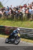 Vintage-motorcycle-club;eventdigitalimages;mallory-park;mallory-park-trackday-photographs;no-limits-trackdays;peter-wileman-photography;trackday-digital-images;trackday-photos;vmcc-festival-1000-bikes-photographs