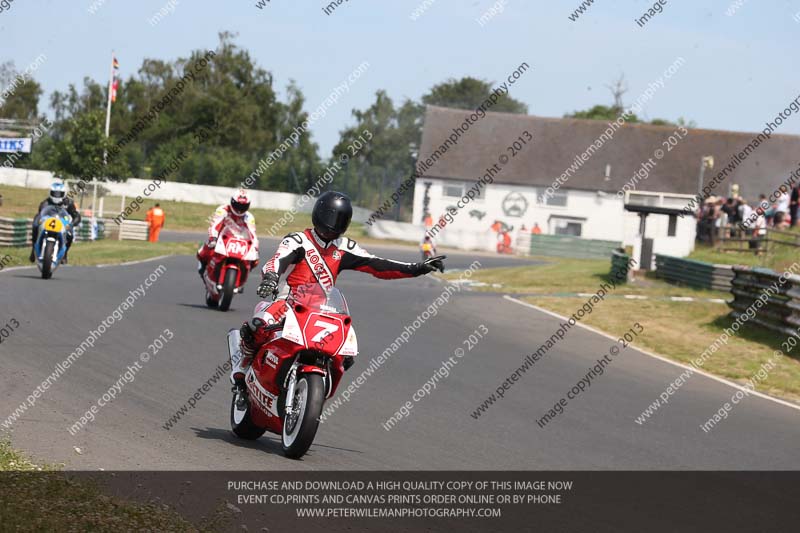 Vintage motorcycle club;eventdigitalimages;mallory park;mallory park trackday photographs;no limits trackdays;peter wileman photography;trackday digital images;trackday photos;vmcc festival 1000 bikes photographs