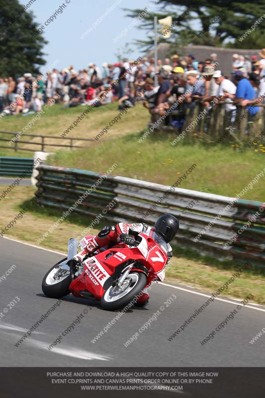 Vintage motorcycle club;eventdigitalimages;mallory park;mallory park trackday photographs;no limits trackdays;peter wileman photography;trackday digital images;trackday photos;vmcc festival 1000 bikes photographs