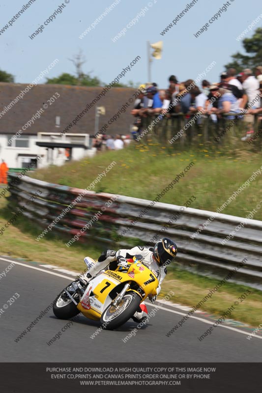 Vintage motorcycle club;eventdigitalimages;mallory park;mallory park trackday photographs;no limits trackdays;peter wileman photography;trackday digital images;trackday photos;vmcc festival 1000 bikes photographs