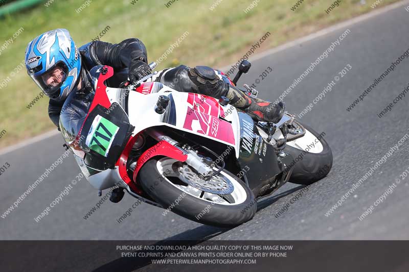 Vintage motorcycle club;eventdigitalimages;mallory park;mallory park trackday photographs;no limits trackdays;peter wileman photography;trackday digital images;trackday photos;vmcc festival 1000 bikes photographs