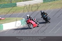 Vintage-motorcycle-club;eventdigitalimages;mallory-park;mallory-park-trackday-photographs;no-limits-trackdays;peter-wileman-photography;trackday-digital-images;trackday-photos;vmcc-festival-1000-bikes-photographs