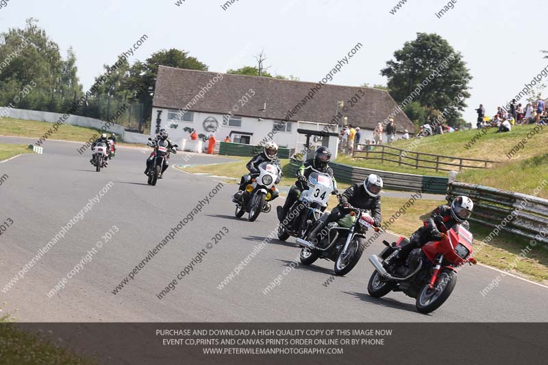 Vintage motorcycle club;eventdigitalimages;mallory park;mallory park trackday photographs;no limits trackdays;peter wileman photography;trackday digital images;trackday photos;vmcc festival 1000 bikes photographs