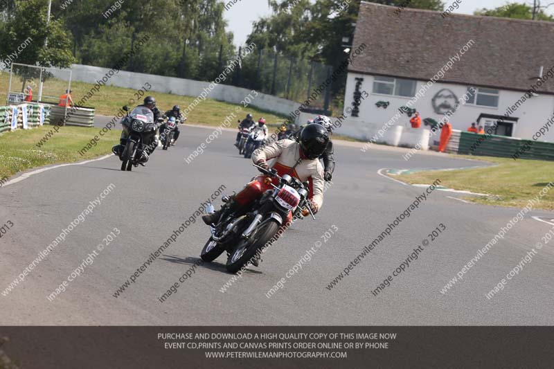 Vintage motorcycle club;eventdigitalimages;mallory park;mallory park trackday photographs;no limits trackdays;peter wileman photography;trackday digital images;trackday photos;vmcc festival 1000 bikes photographs
