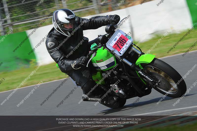 Vintage motorcycle club;eventdigitalimages;mallory park;mallory park trackday photographs;no limits trackdays;peter wileman photography;trackday digital images;trackday photos;vmcc festival 1000 bikes photographs