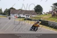 Vintage-motorcycle-club;eventdigitalimages;mallory-park;mallory-park-trackday-photographs;no-limits-trackdays;peter-wileman-photography;trackday-digital-images;trackday-photos;vmcc-festival-1000-bikes-photographs